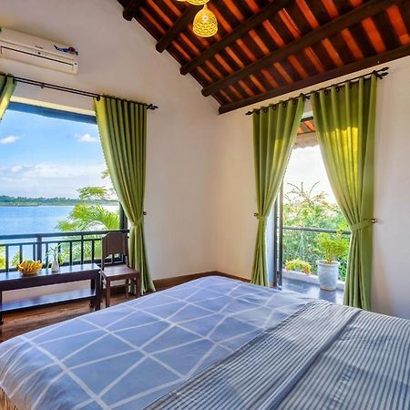Calm House 2 Hostel Hoi An Bagian luar foto