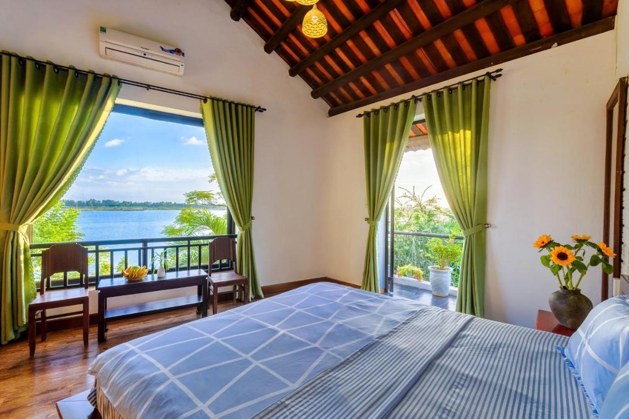 Calm House 2 Hostel Hoi An Bagian luar foto