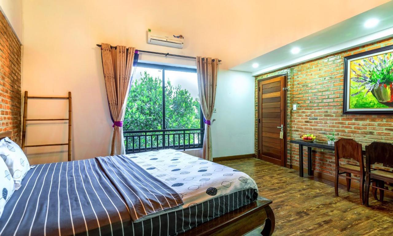 Calm House 2 Hostel Hoi An Bagian luar foto