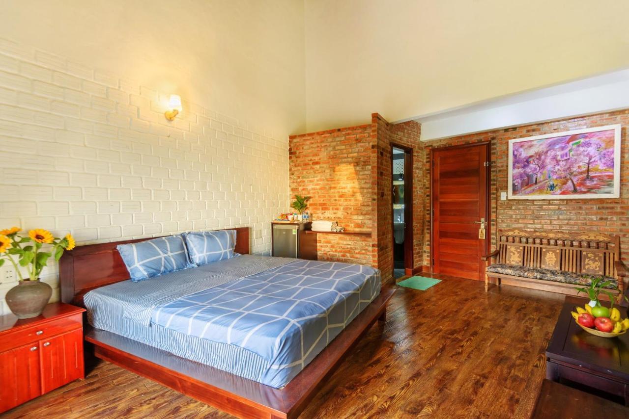Calm House 2 Hostel Hoi An Bagian luar foto