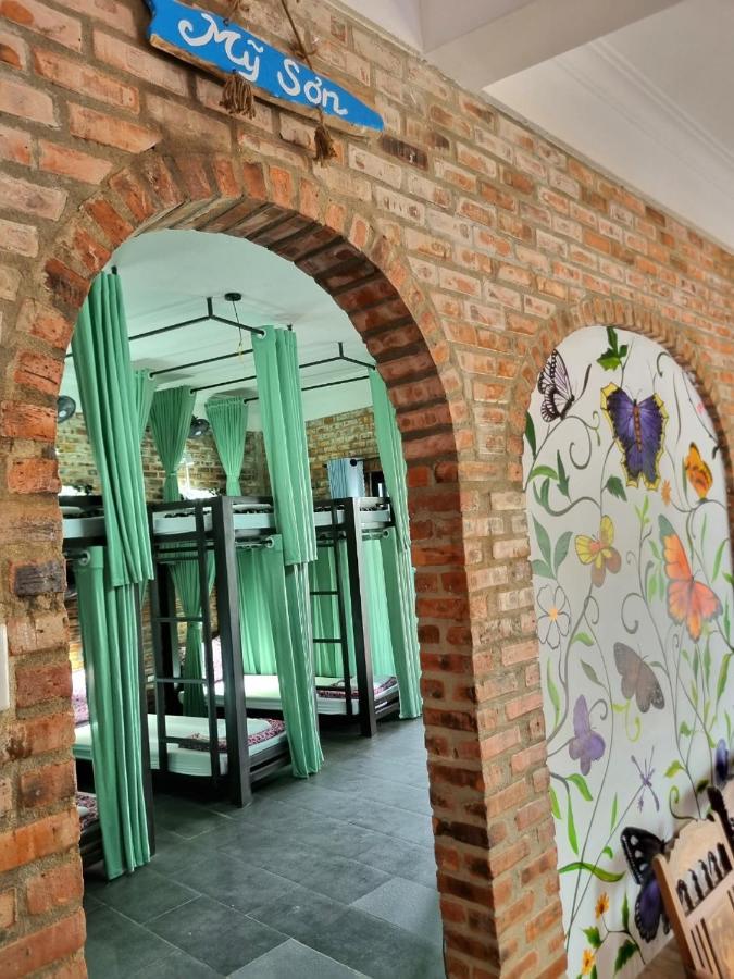 Calm House 2 Hostel Hoi An Bagian luar foto