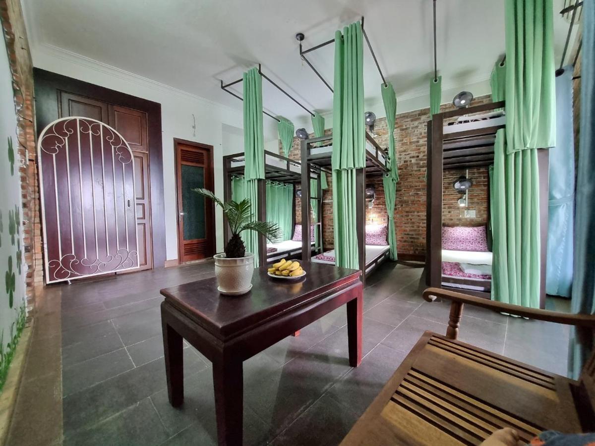 Calm House 2 Hostel Hoi An Bagian luar foto
