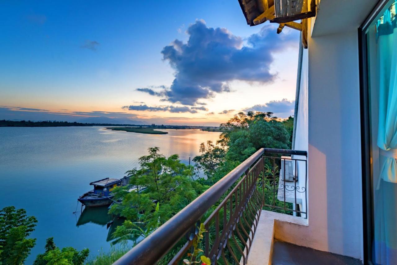 Calm House 2 Hostel Hoi An Bagian luar foto